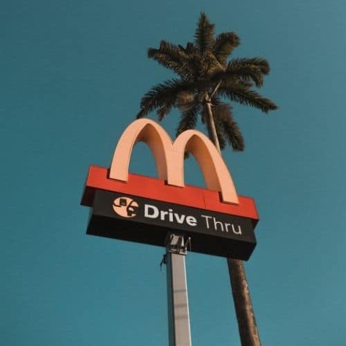 Image of McDonalds sign for vision statement examples.